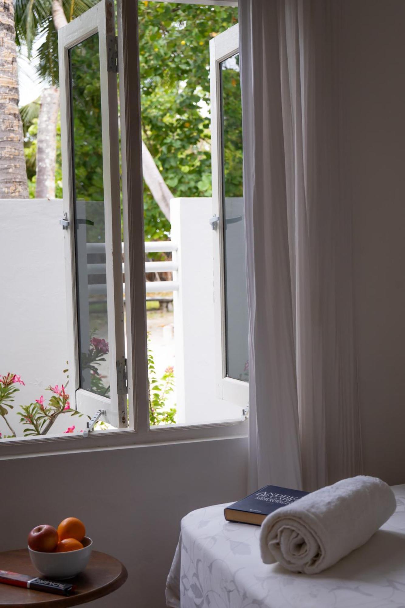 Vaali Maldives Island Escapes & Dive Ξενοδοχείο Felidhoo Εξωτερικό φωτογραφία